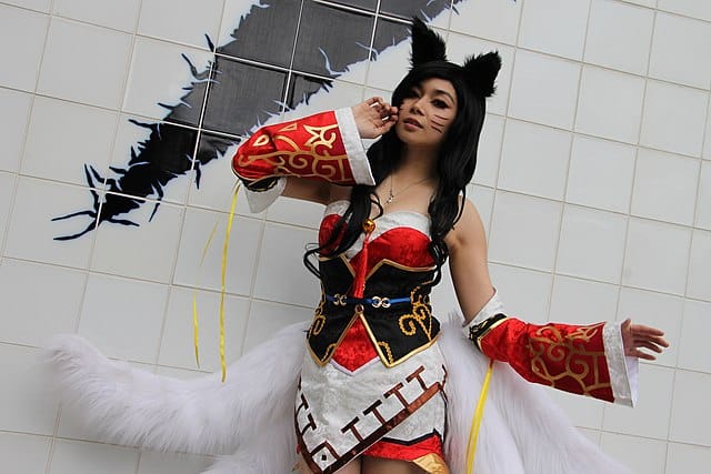 Ahri (League of Legends cosplay)